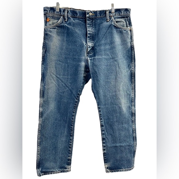 Wrangler FR Jeans 13 Original Flame Resistant Industrial Work Trucker 40 x 30 - Picture 1 of 14